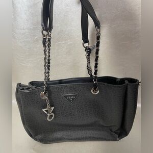 Black guess hand bag purse